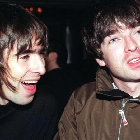 Oasis: Σπάνιο πορτρέτο των αδελφών Gallagher δημοπρατείται για 1.5 εκατ. λίρες