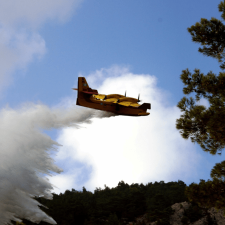 Φωτιά τώρα στο Άνω Σούλι: Μήνυμα 112 για εκκένωση προς Γραμματικό - Επιχειρούν εναέρια μέσα 
