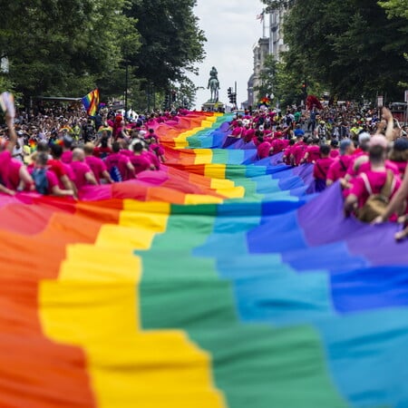 Δικαστής μπλοκάρει την απαγόρευση Τραμπ για τρίτη επιλογή στην καταχώριση φύλου στα διαβατήρια