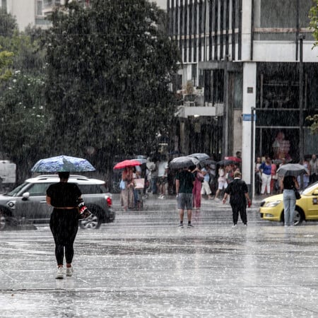 Καιρός: Έκτακτο δελτίο επιδείνωσης - Πού αναμένονται καταιγίδες και μπουρίνια