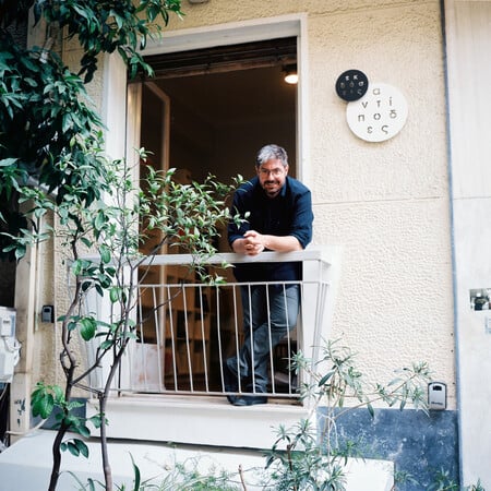 Κώστας Σπαθαράκης, εκδότης.