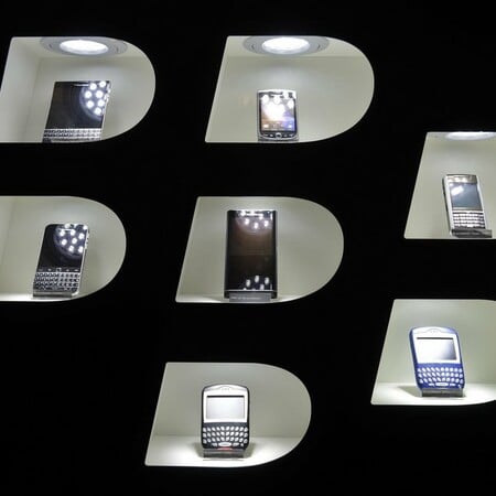 Η Gen Z στο TikTok θέλει πίσω το BlackBerry: Η «νοσταλγία της τεχνολογίας» στα social media