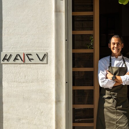 Hafu: Η επιστροφή του Σωτήρη Κοντιζά και του τηγανητού του κοτόπουλου 