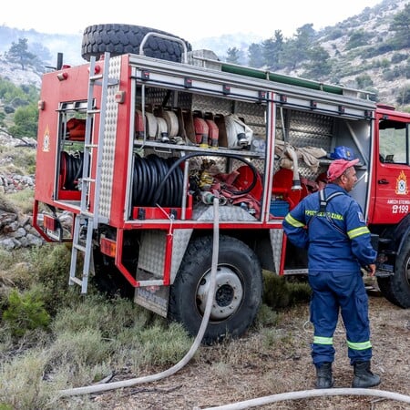 Χίος: Χωρίς ενεργό μέτωπο έπειτα από 3 ημέρες 