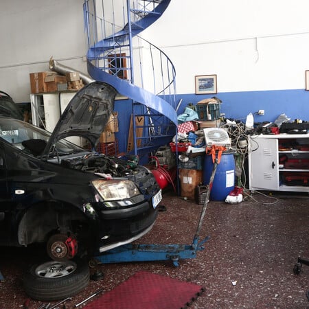 ΑΑΔΕ: Από 1η Ιουλίου ξεκινά το ψηφιακό πελατολόγιο – Τα συνεργεία αυτοκινήτων «απειλούν» με απεργία