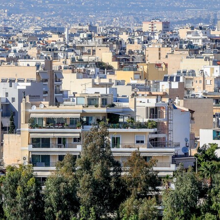 ΦΩΤΟΒΟΛΤΑΙΚΑ ΠΟΛΥΚΑΤΟΙΚΙΕΣ