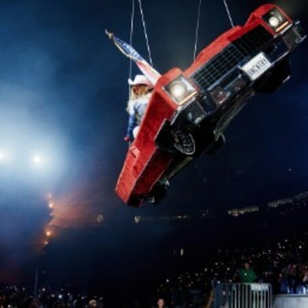 Μπιγιονσέ: «Σταμάτα, σταμάτα!» - Γιατί έγειρε το αυτοκίνητο ενώ ήταν στον αέρα