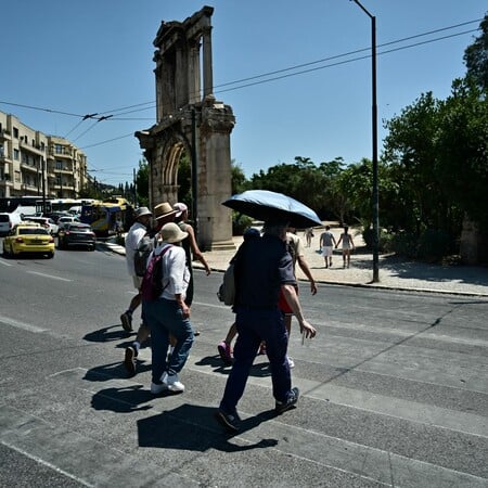 Ο καιρός σήμερα: Άνοδος της θερμοκρασίας και άνεμοι έως 7 μποφόρ