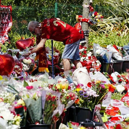 «Ένα πραγματικά ξεχωριστό άτομο»: Η Λίβερπουλ και ο προπονητής του αποχαιρετούν τον Ντιόγκο Ζότα