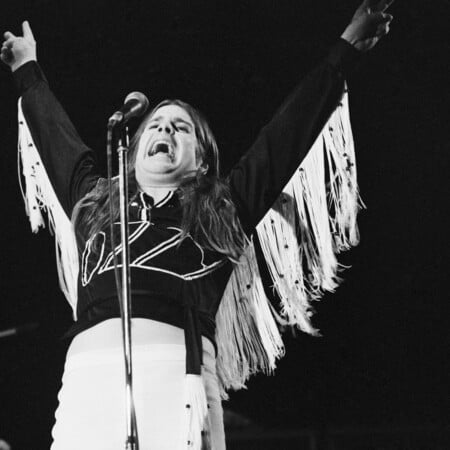 Ozzy Osbourne: Ο πιο άγριος frontman της ροκ ετοιμάζεται για μια τελευταία συναυλία