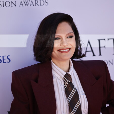 «Κλαίω από χαρά, είμαι καλά»: Η Jessie J αποκάλυψε ότι δεν υπάρχει εξάπλωση του καρκίνου στον οργανισμού της