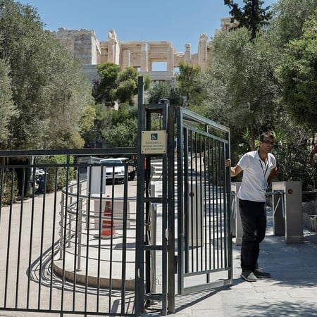 Κλειστή η Ακρόπολη λόγω καύσωνα