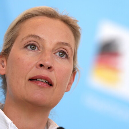 Η στρατηγική «α λα Τραμπ» του AfD: Πώς σχεδιάζει να σπάσει το πολιτικό ταμπού και να φτάσει στην εξουσία