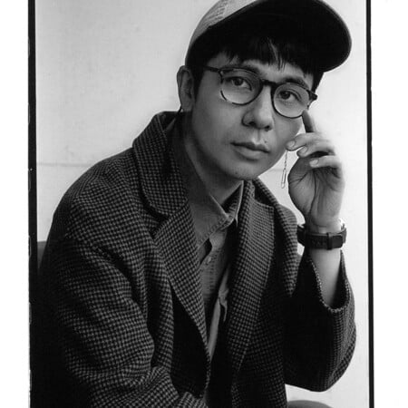 Ocean Vuong: «Πίσω από τη βιτρίνα της χιπστεριάς κρύβεται ο φόβος»