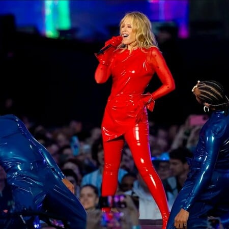H Kylie Minogue στο Release είναι η πιο ποπ εμπειρία που μπορείς να ζήσεις φέτος στην Αθήνα