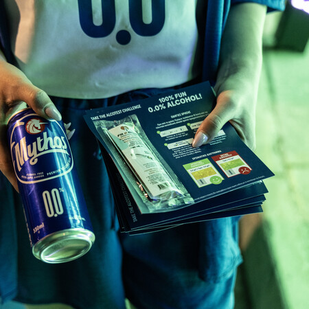 Η Ολυμπιακή Ζυθοποιία προωθεί την υπεύθυνη κατανάλωση με «σύμμαχο» τον Mythos 0.0% και τα ατομικά αλκοτέστ μίας χρήσης