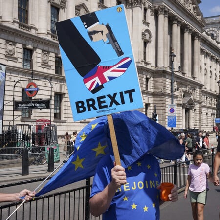 Από το Brexit στο Bregret