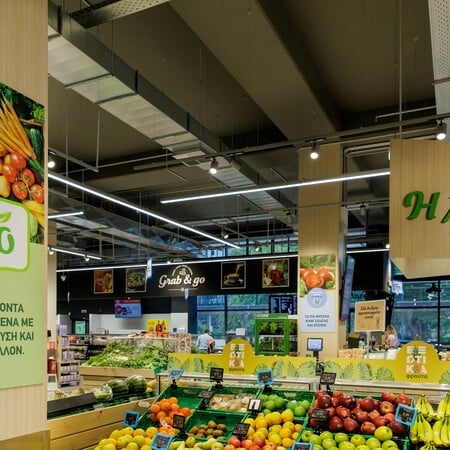 Στην ΑΒ Βασιλόπουλος, η βιωσιμότητα ξεκινά από το ράφι και φτάνει στην καρδιά της κοινωνίας