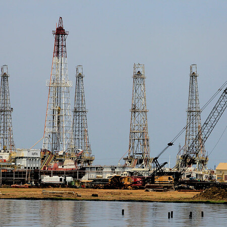 H Chevron επιστρέφει στη Βενεζουέλα με εντολή Τραμπ – Αλλαγή πλεύσης με φόντο το πετρέλαιο και τις ΗΠΑ