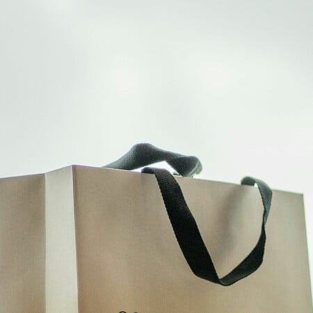 Καύσωνας: Οι επιπτώσεις στον τζίρο των πωλήσεων παρά τις εκπτώσεις