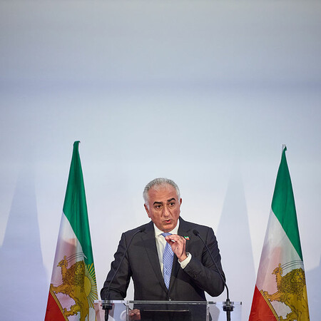 Ιράν: «Πάνω από 50.000 αποστάτες μου ζητούν να ανατρέψω τον Χαμενεΐ», λέει ο γιος του Σάχη