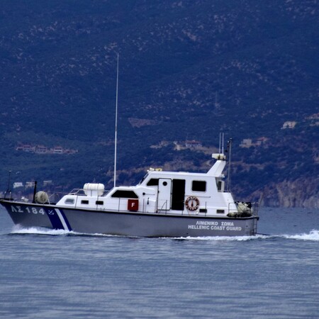 Λευκάδα: Συνεχίζονται οι έρευνες για τον εντοπισμό των δύο νεαρών που παρασύρθηκαν κάνοντας SUP
