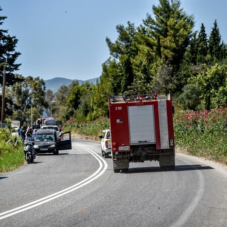 Φωτιά τώρα στη Νέα Πεντέλη
