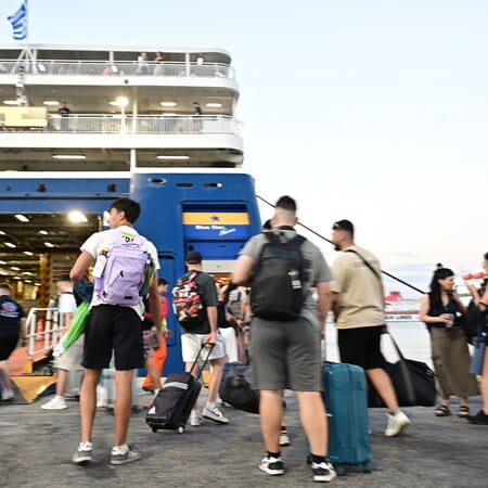 Κορυφώνεται η μαζική έξοδος των αδειούχων του Αυγούστου - 