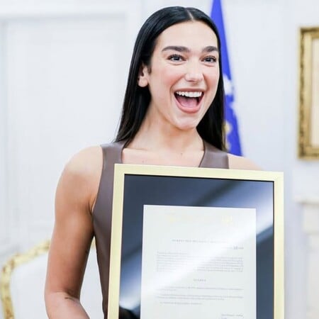 DUA LIPA ΥΠΗΚΟΟΤΗΤΑ ΚΟΣΟΒΟ