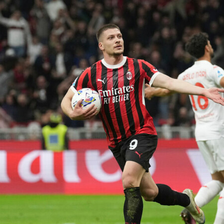 Στην ΑΕΚ ο Λούκα Γιόβιτς: Υπέγραψε διετές συμβόλαιο