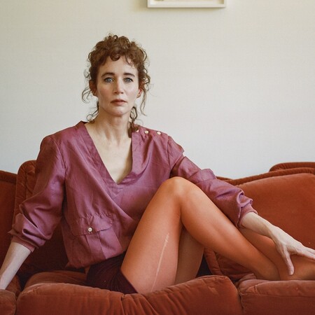 «Στα τέσσερα»: Το πιο καυτό και αμφιλεγόμενο βιβλίο του φετινού καλοκαιριού 