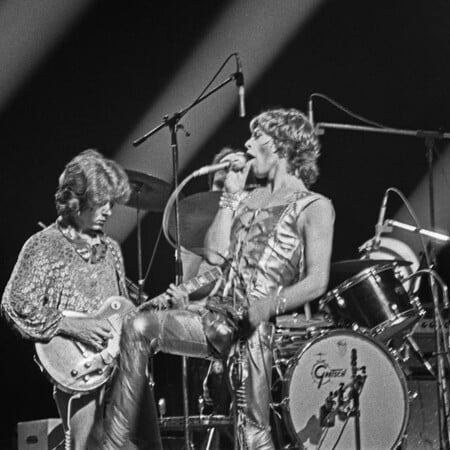 Ένα πρώην Rolling Stone κατηγορεί το Μητροπολιτικό Μουσείο Ν. Υόρκης ότι εκθέτει την κλεμμένη κιθάρα του