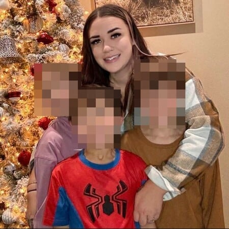 Νεοζηλανδή και ο 6χρονος γιος της κρατούνται από την Υπηρεσία Μετανάστευσης στις ΗΠΑ