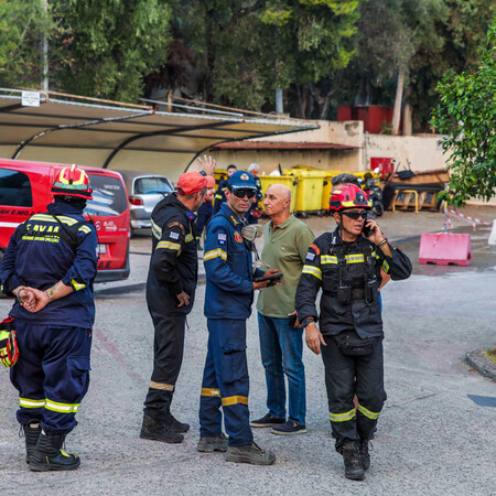 Φωτιά στην Πάτρα: Επιστρέφουν οι ασθενείς στο Καραμανδάνειο