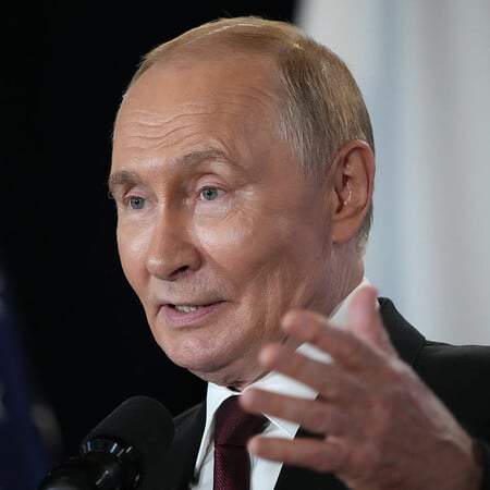 Ο Πούτιν βλέπει την Ουκρανία μέσα από τον φακό της δυσαρέσκειας για τη χαμένη δόξα της Σοβιετικής Ένωσης