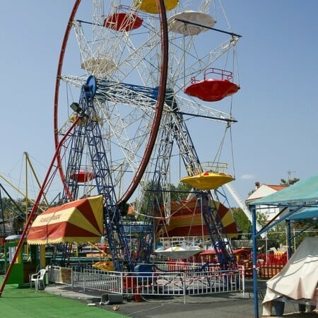 Ατύχημα σε λούνα παρκ στη Ρόδο: «Ήμασταν πιο πολλά άτομα από ό,τι συνήθως»