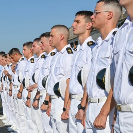 Πανελλήνιες 2026: Αλλάζουν οι Συντελεστές Ελάχιστη Βάση Εισαγωγής για τους ενστόλους