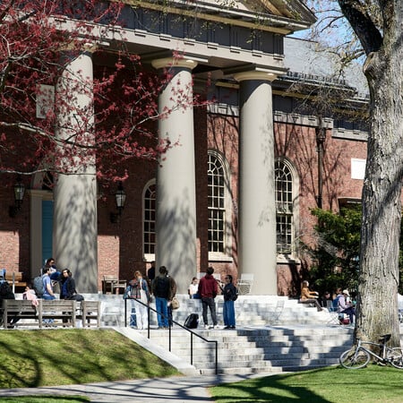 Δικαστήριο ακυρώνει το πάγωμα των χρηματοδοτήσεων στο πανεπιστήμιο Χάρβαρντ που αποφάσισε ο Τραμπ