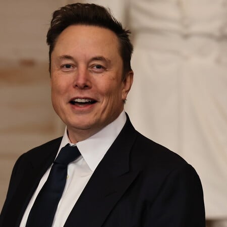 Η Tesla υπόσχεται έως 1 τρισ. δολάρια στον Έλον Μασκ αν πετύχει φιλόδοξους στόχους