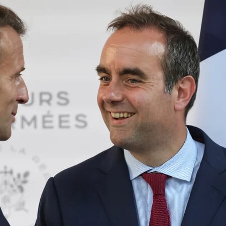 Γαλλία: Ο Εμανουέλ Μακρόν διόρισε τον Σεμπαστιάν Λεκορνί νέο πρωθυπουργό 