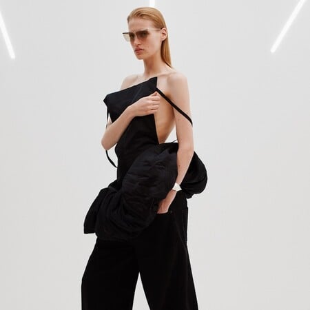 Collection D: H νέα συλλογή της Phoebe Philo προοιωνίζεται τη μεγάλη επιστροφή της Couture στη μόδα
