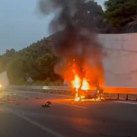 Τροχαίο δυστύχημα στην Αχαΐα: Απανθρακώθηκε ο ένας οδηγός από τη σφοδρή σύγκρουση