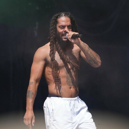 Ακυρώθηκε συναυλία των Bob Vylan λόγω δηλώσεων για τον ακροδεξιό σχολιαστή Τσάρλι Κερκ