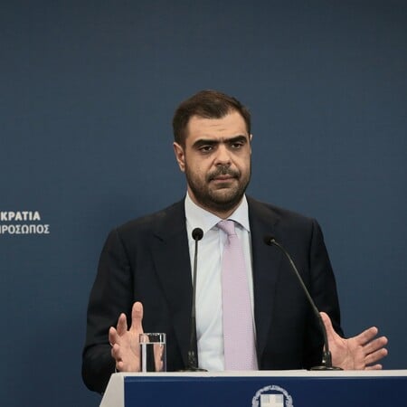 Μαρινάκης για Λοβέρδο: «Τόσο κακό είναι που ένας άνθρωπος έχει απογοητευτεί από το πώς εξελίχθηκε το κόμμα του;»