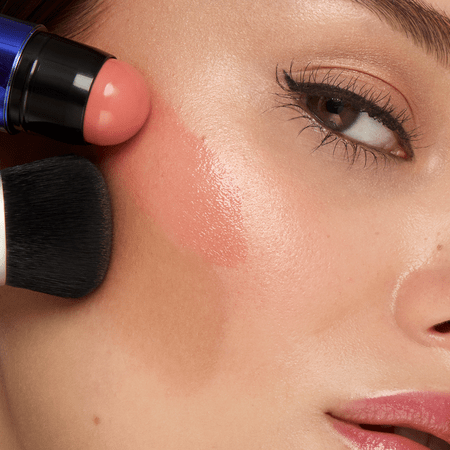 KIKO MILANO LUMIVERSE COLLECTION: Αφέσου στο φως και δώσε νέα διάσταση στη λάμψη σου αυτό το φθινόπωρο.