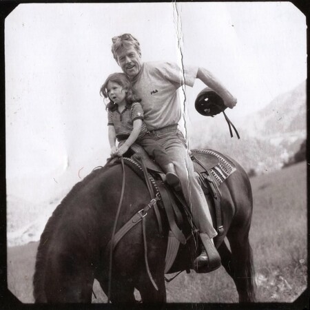 Ρόμπερτ Ρέντφορντ: Τα εγγόνια του μοιράζονται σπάνιες φωτογραφίες και συγκινητικά μηνύματα μετά τον θάνατό του