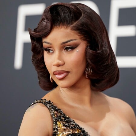 Cardi B για το διαζύγιό της: «Θέλει να με κρατήσει "όμηρο" αν δεν του δώσω εκατομμύρια»