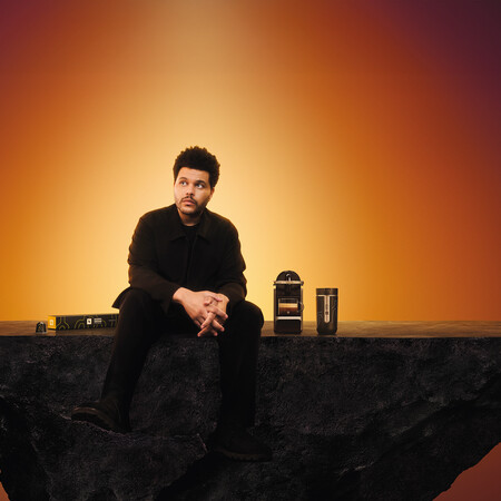 H νέα συνεργασία της Nespresso με τον The Weeknd είναι μια επιστροφή στις ρίζες της γεύσης και της δημιουργίας