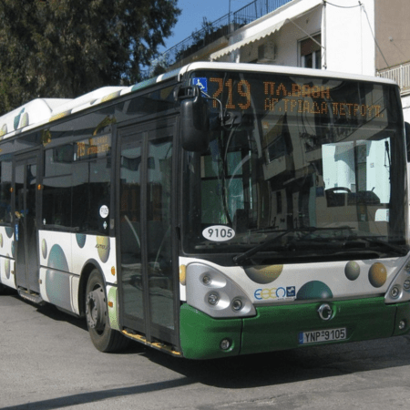 Ίλιον: Άγριος ξυλοδαρμός οδηγού λεωφορείου από ανήλικο