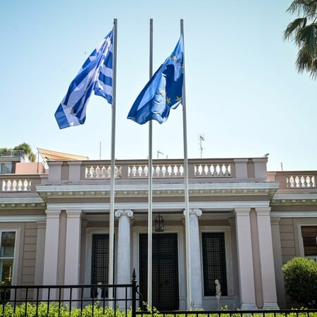 Έκτακτη σύσκεψη στο Μαξίμου για το καλώδιο Ελλάδας – Κύπρου